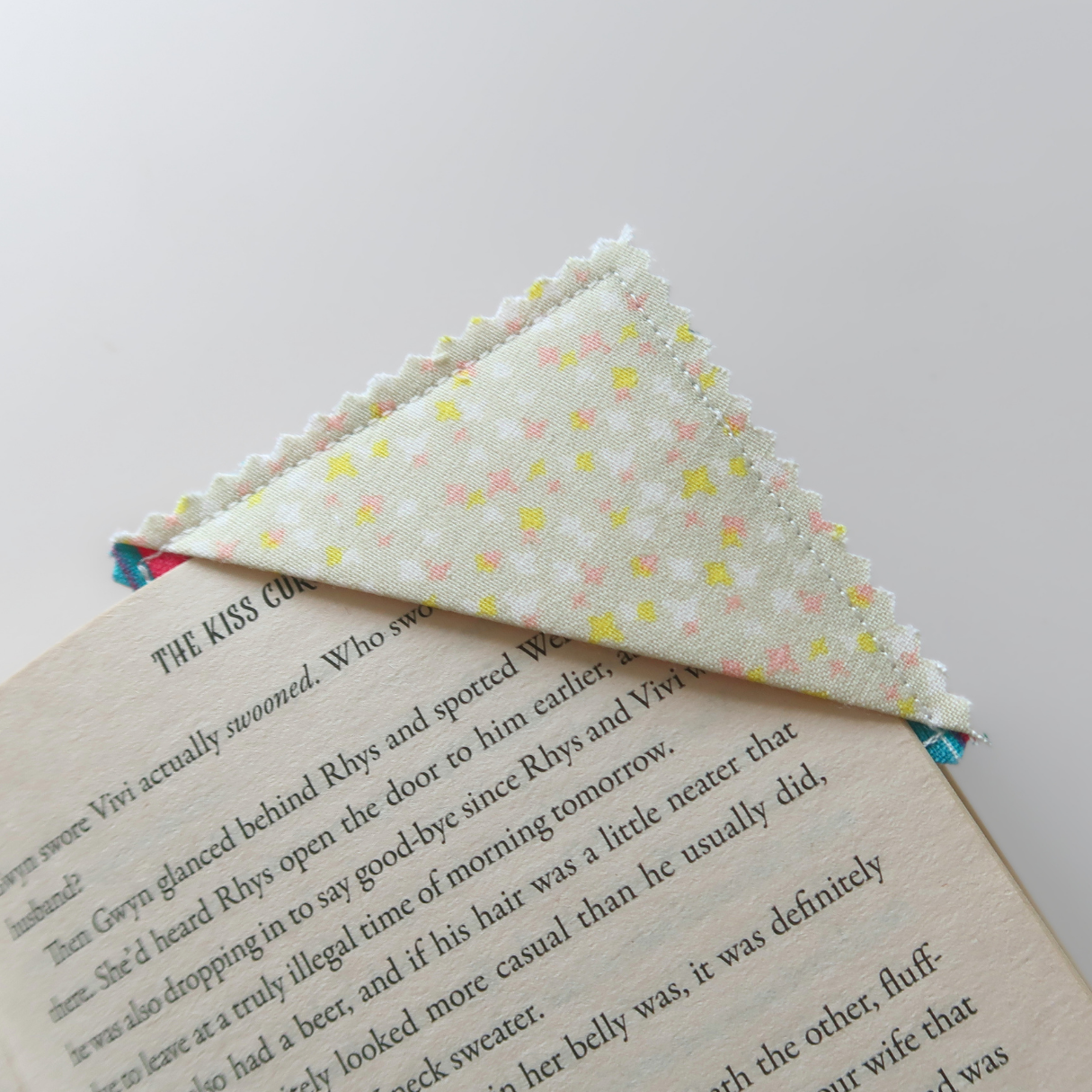 Multicolour Corner Bookmarks