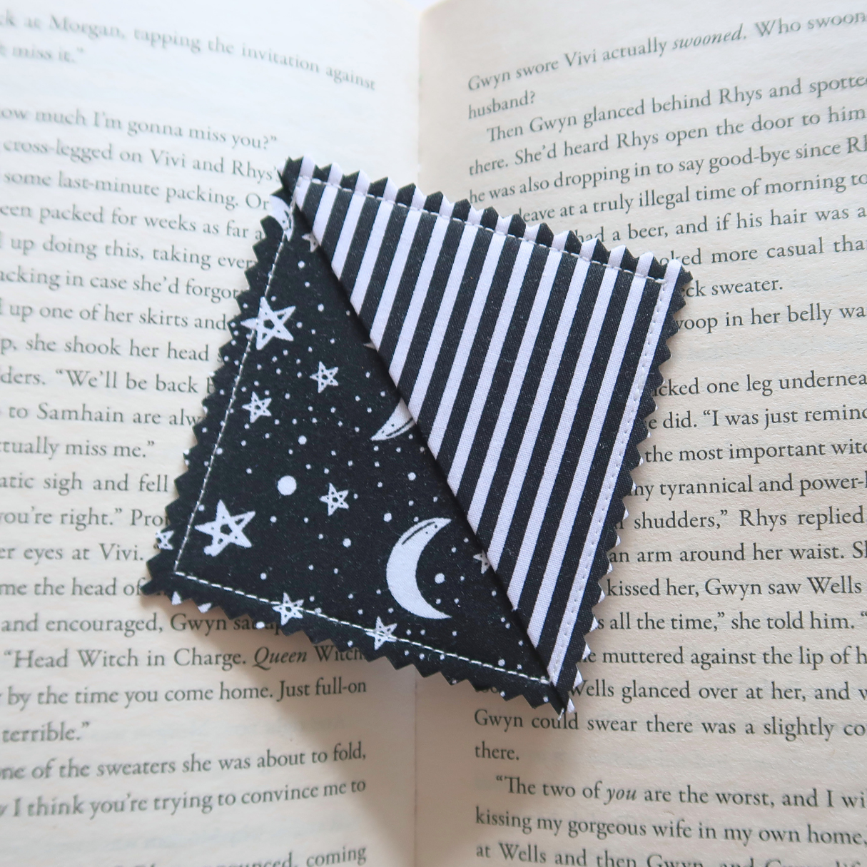 Mixed Neutrals Corner Bookmarks