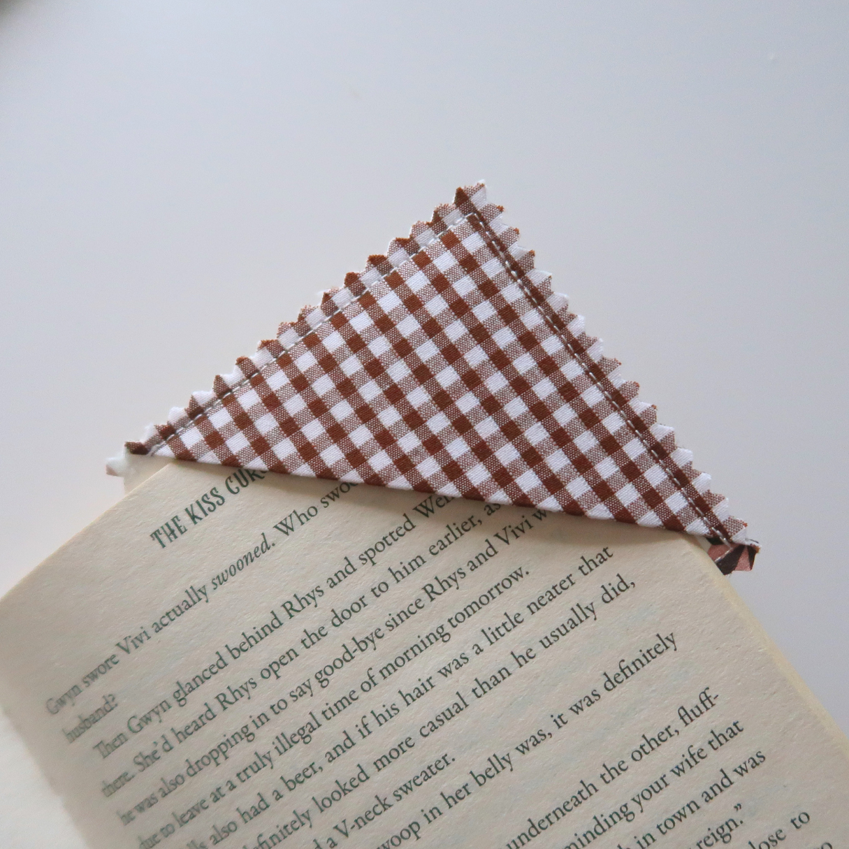 Mixed Neutrals Corner Bookmarks