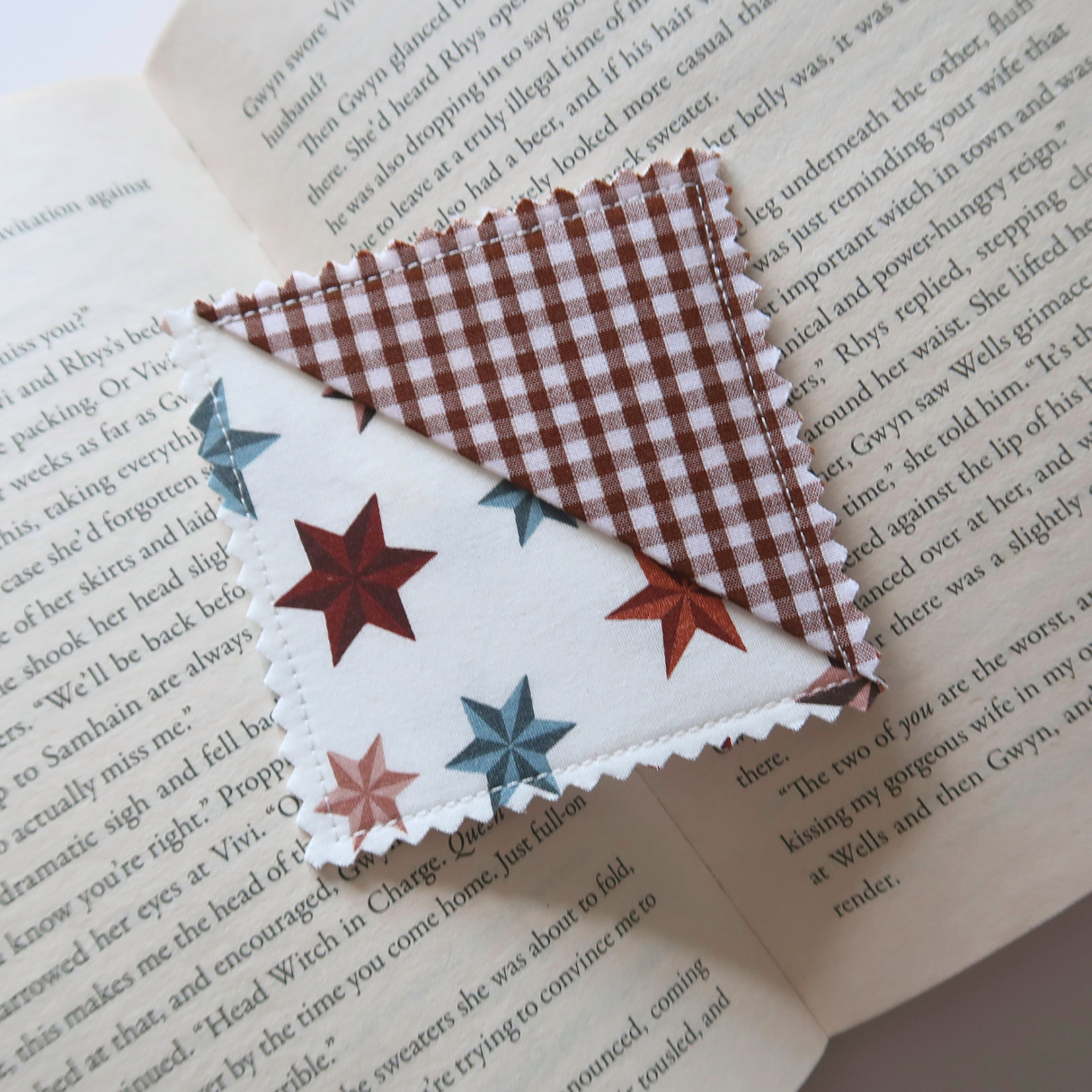 Mixed Neutrals Corner Bookmarks
