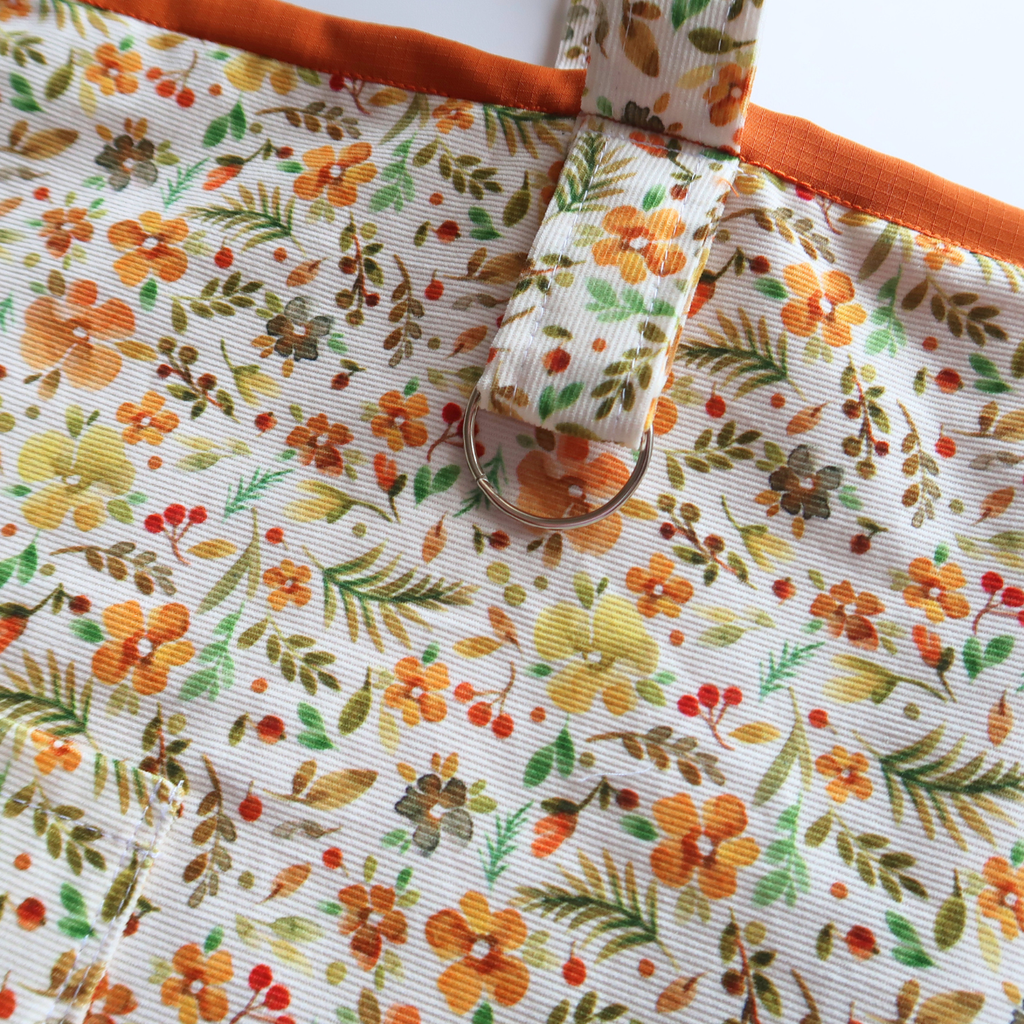 Azalea Corduroy Tote Bag With Detachable Bow Keychains