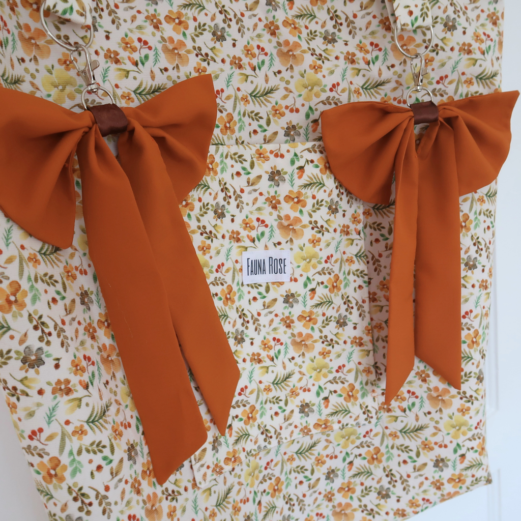Azalea Corduroy Tote Bag With Detachable Bow Keychains