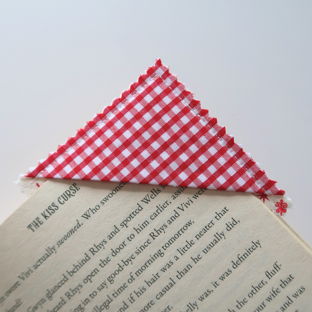 Christmas (1) Corner Bookmarks