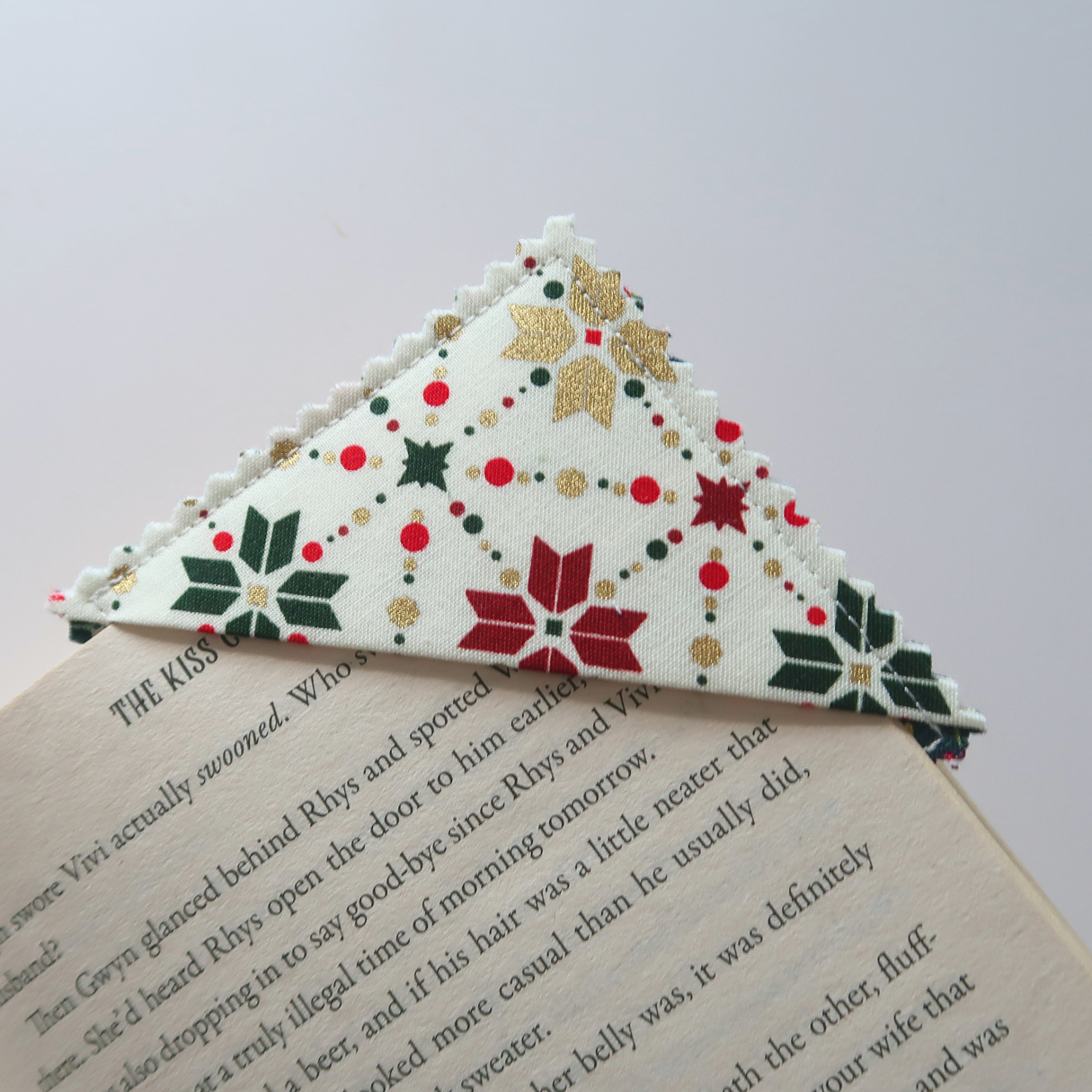 Christmas (2) Corner Bookmarks