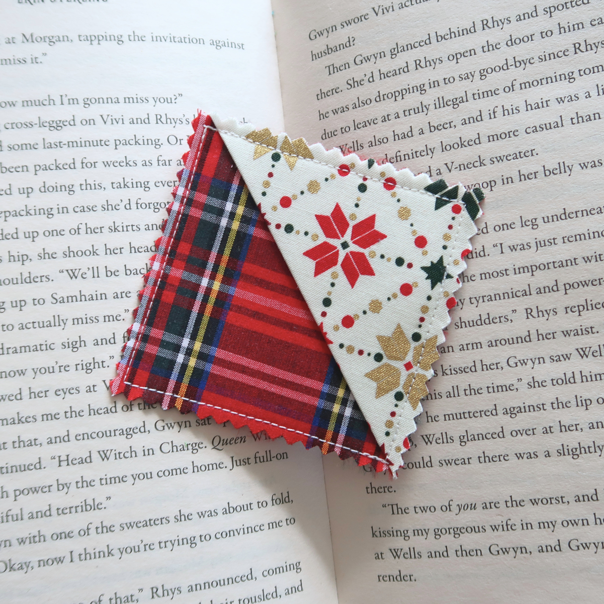 Christmas (3) Corner Bookmarks