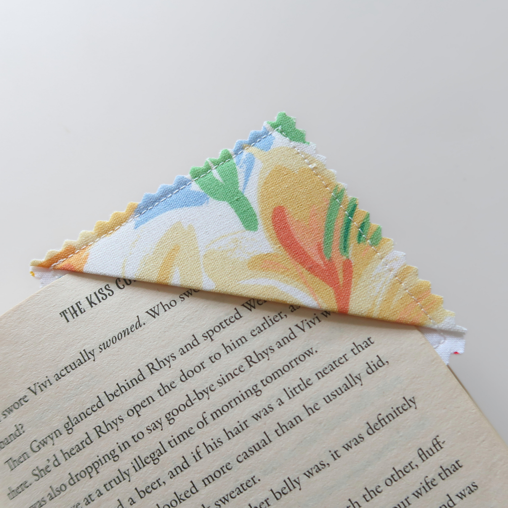 Multicolour Corner Bookmarks