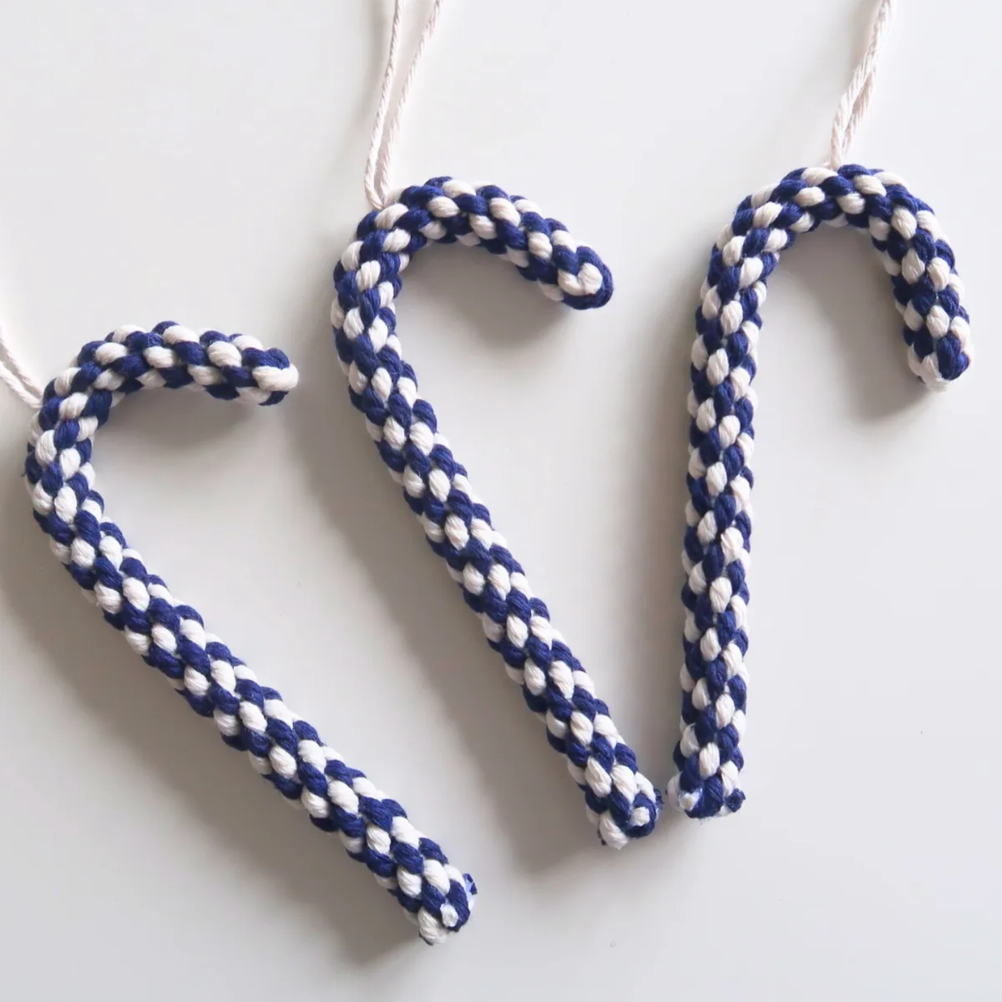 Macramé Candy Cane Decoration