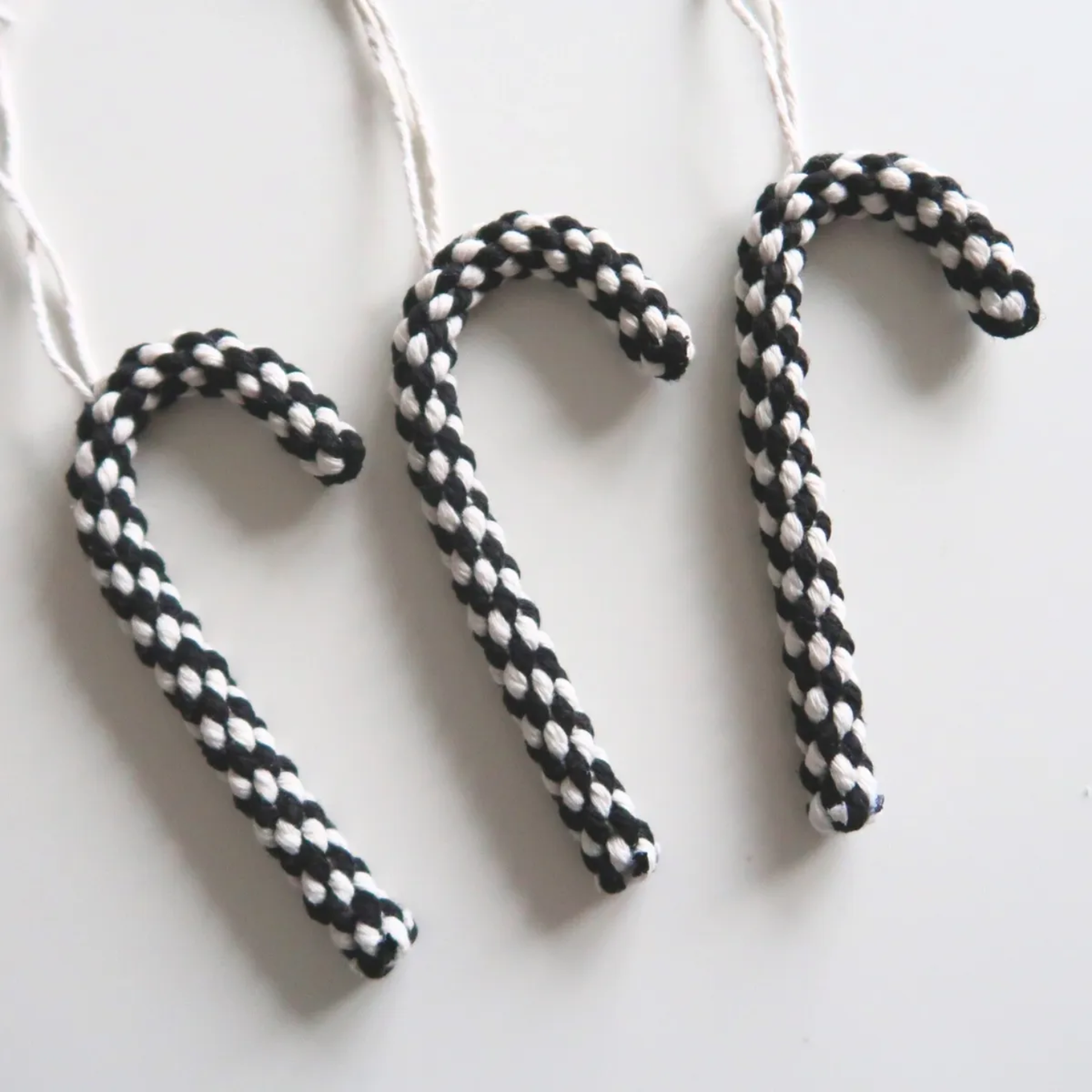 Macramé Candy Cane Decoration